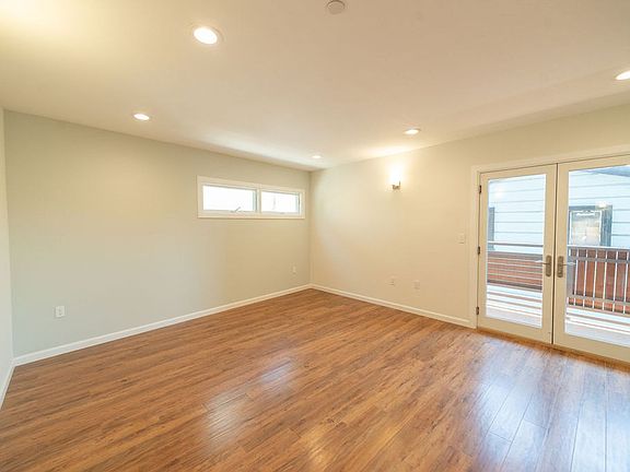 2nd image of 1276 Ocean Ave #5