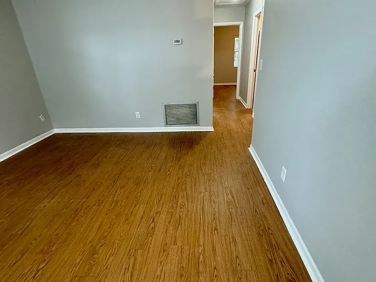 21804 Marlin Ave — Photo 45