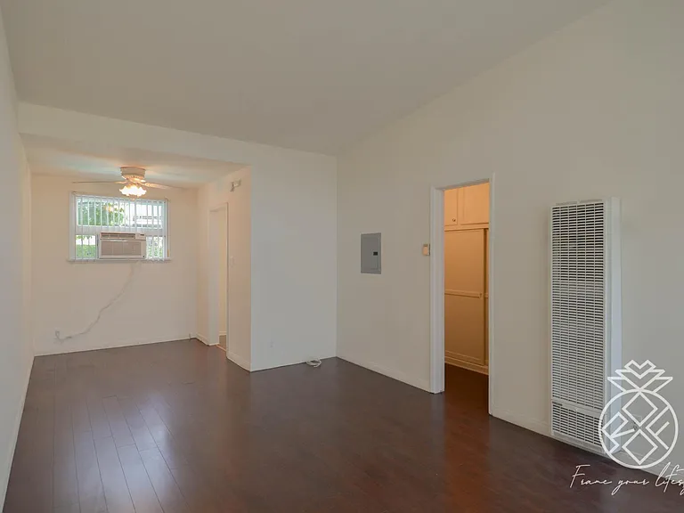 3837 Los Feliz Blvd #9 — Photo 1