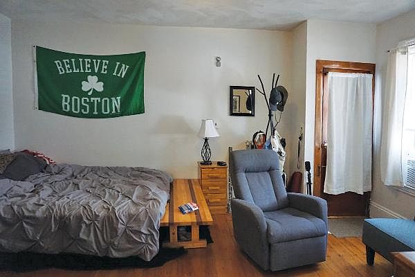 2nd image of 141 Brown St #2LK