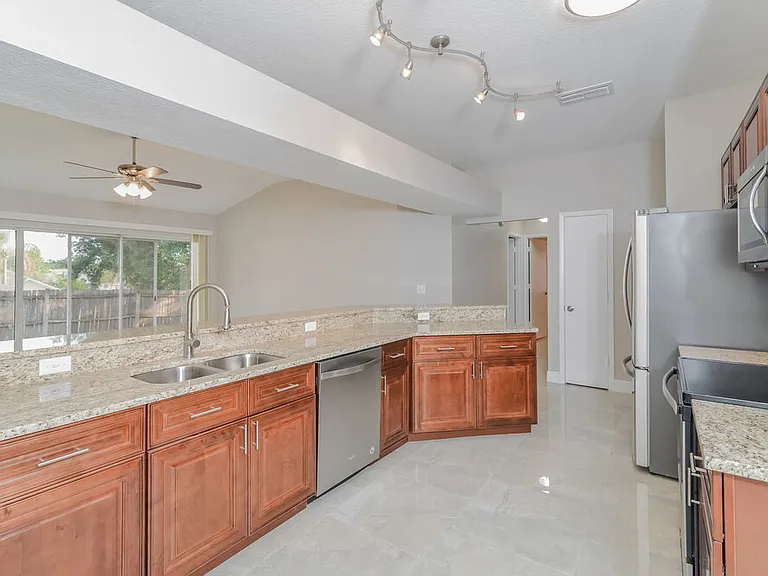 3051 Bloomsbury Dr — Photo 6