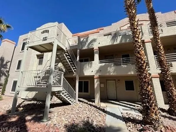2032 Mesquite Ln APT 302, Laughlin, NV 89029