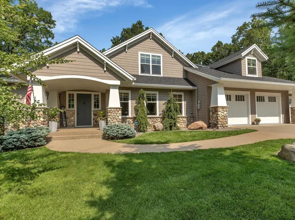 22121 Timberland Ct, Clearwater, MN 55320