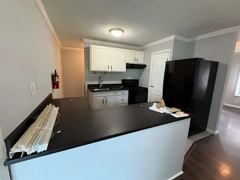 406 Applegate Ave — Photo 6