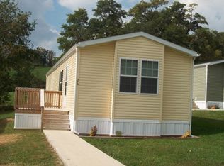 26 Nottingham Dr, Belle Vernon, PA 15012