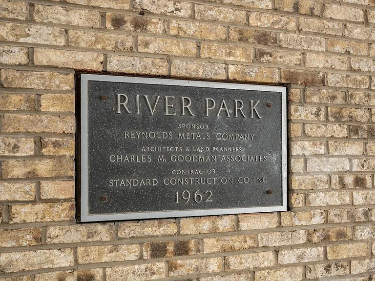 1301 Delaware Ave SW #812 — Photo 29