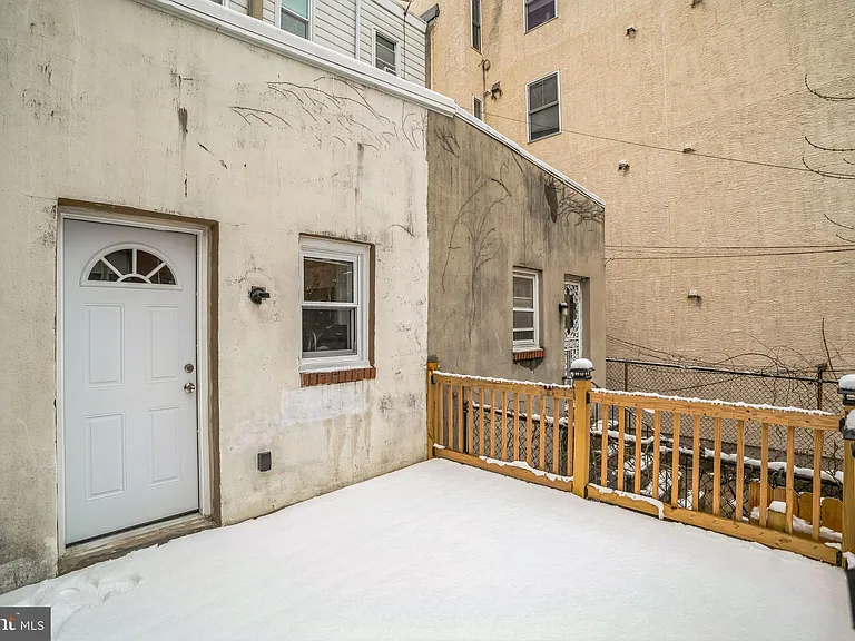435 N 32nd St #1 — Photo 27