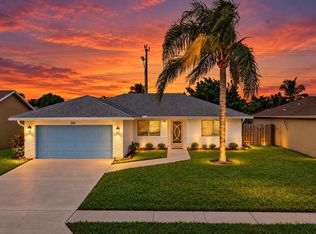 141 Arrowhead Cir, Jupiter, FL 33458