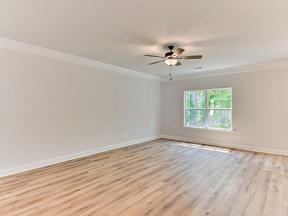 5th image of 455 Parakeet Ct