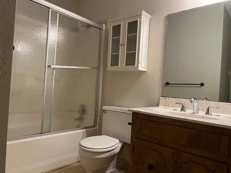 4612 N Cypress St — Photo 11