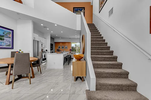 302 Breeze Loop Photo 1