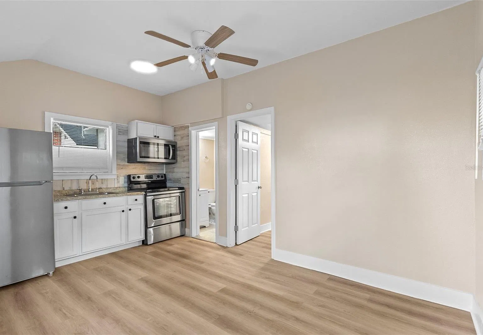 1 bed, 450 sqft, $1,199 — Photo 3
