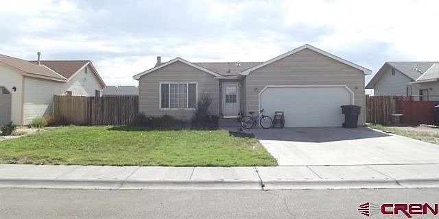 1st image of 2107 Gloria Pl