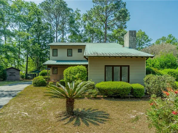 930 Lakeview Dr, Blackshear, GA 31516