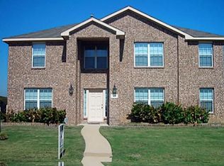 214 Indian Trl, Cedar Hill, TX 75104