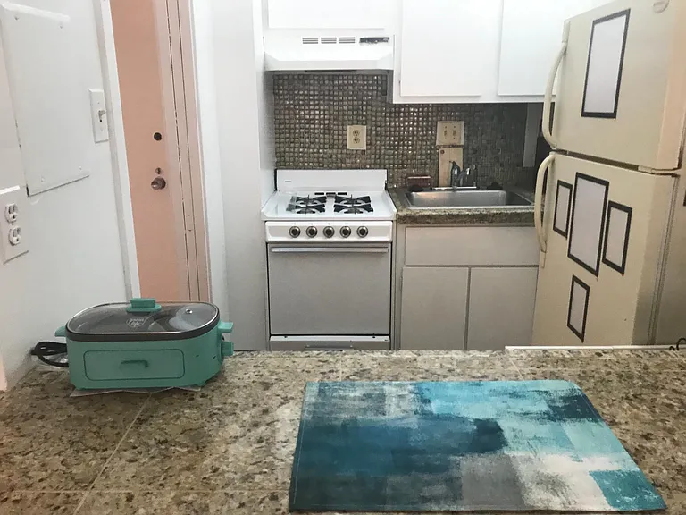 5500 Friendship Blvd #1725N — Photo 8