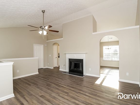 5th image of 122 Vinings Dr