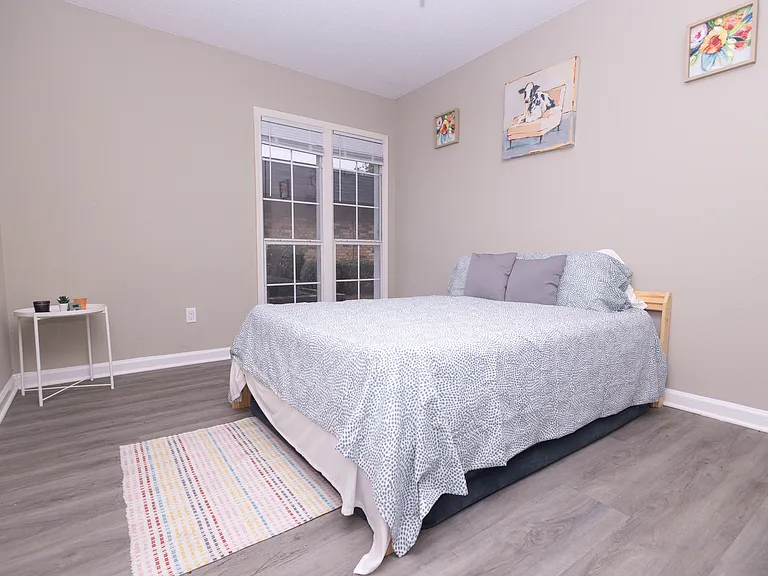 3923 Jackson Ave — Photo 9