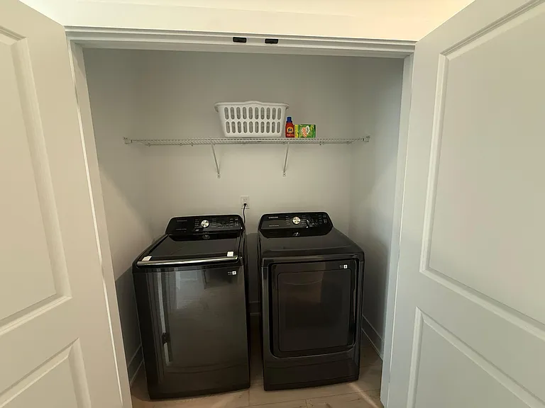 1013 Regalia Rd — Photo 14