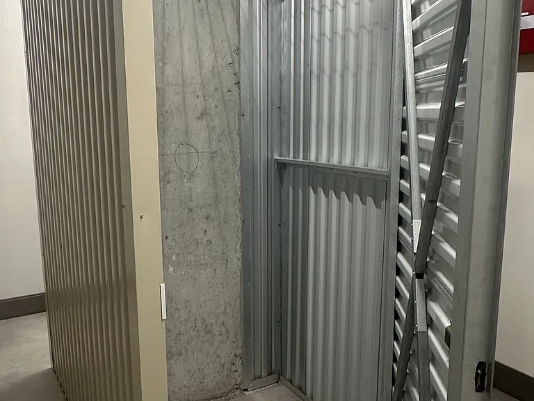 Storage locker
