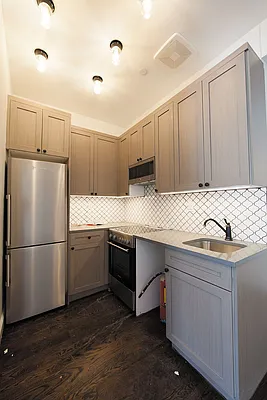 Rented by Brooklyn Group | media 18