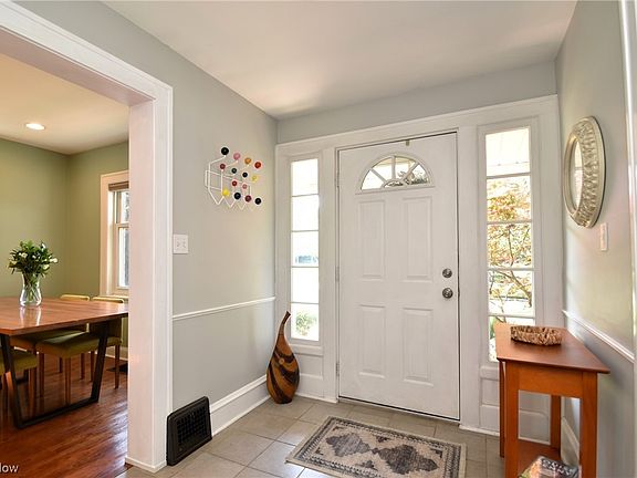 2nd image of 18701 Fairmount Blvd