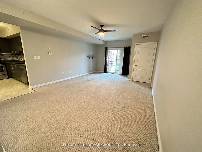39 Ferndale Dr S #203 — Photo 8