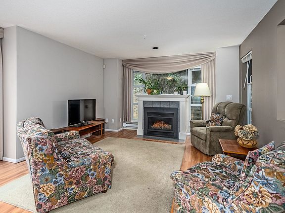 2nd image of 2963 Nelson Pl #109