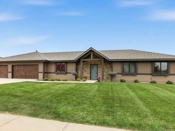 3558 Wildflower Rd S, Saint Cloud, MN 56301