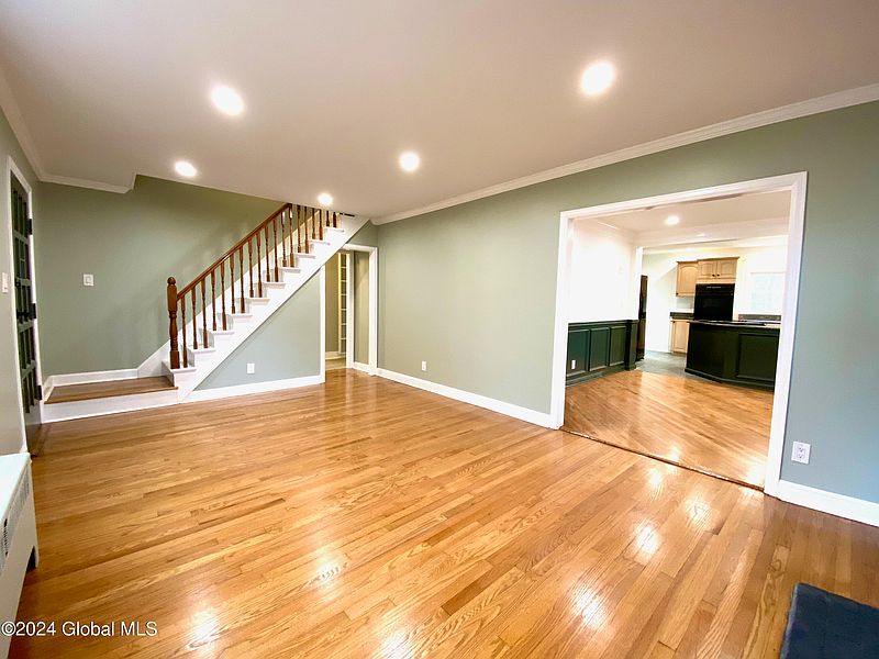 3rd image of 2659 Reno Road