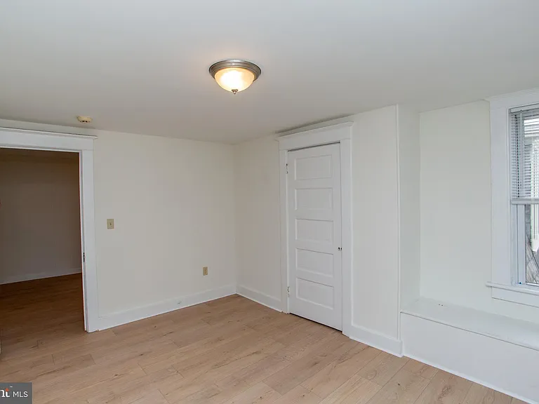 37 S 13th St #3 — Photo 18