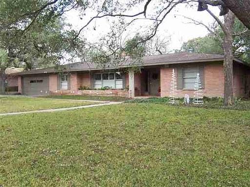 1st image of 207 WYNDALE DR