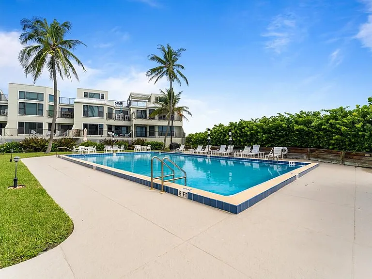 2051 NE Ocean Blvd #C13 — Photo 44