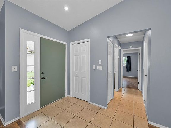 2nd image of 13005 Club Dr