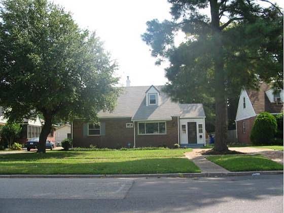 1st image of 7638 Newport Ave