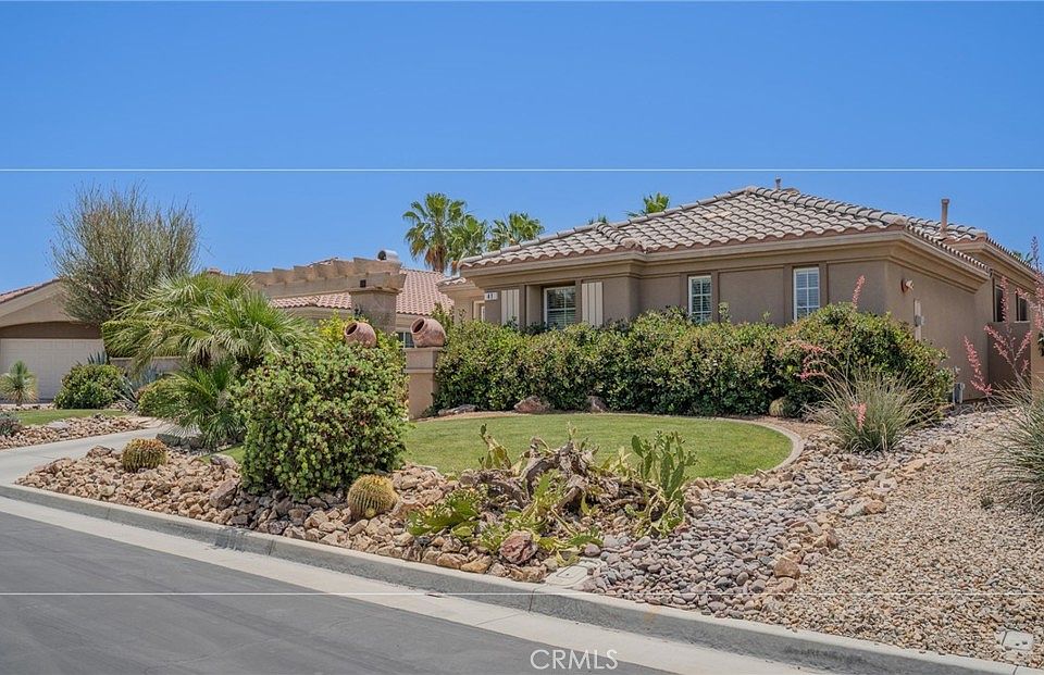 1st image of 41 Vista Mirage Way