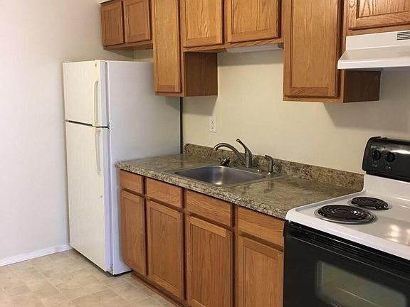 2nd image of 608 Patty Dr