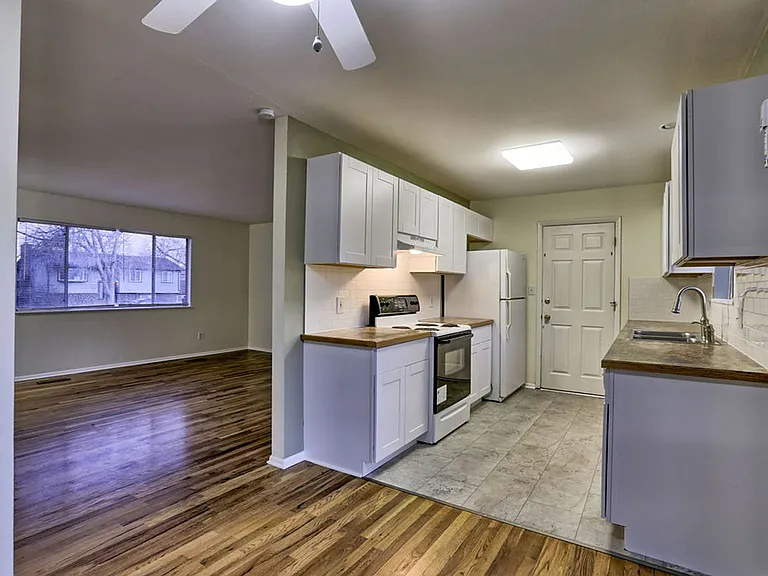 1137 Timber Ln — Photo 5