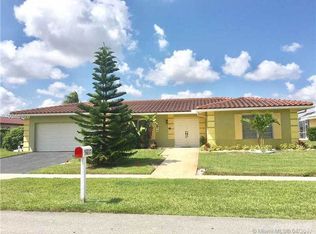 16611 Golfview Dr, Weston, FL 33326