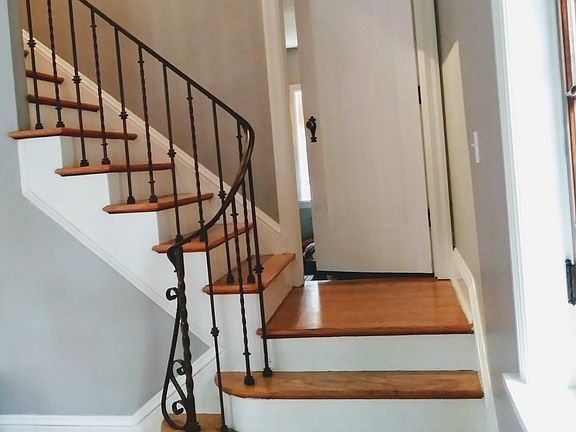 4th image of 7477 Amherst Ave