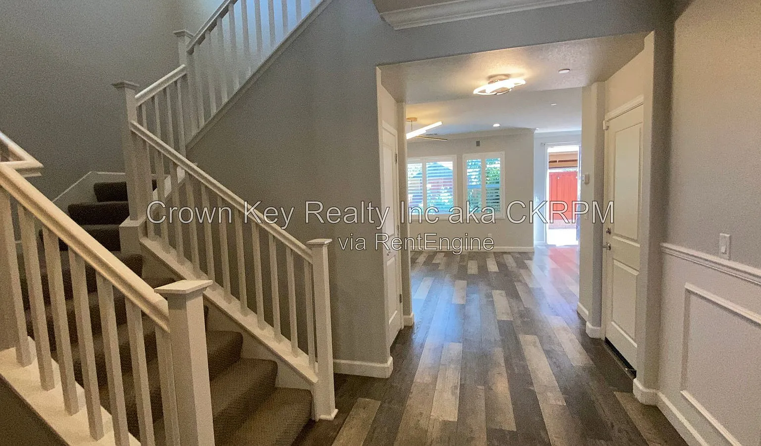 4 bed, 3.0 bath, 2304 sqft, $3,300 — Photo 2