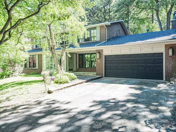 1 Campbell Cres, Toronto, ON M2P 1P1