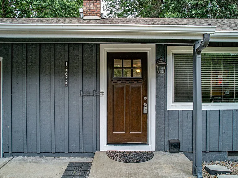 12635 SW Butner Rd — Photo 3