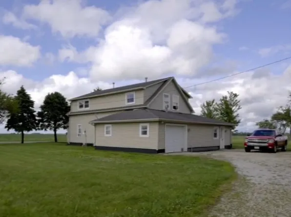 101 County Road 100 N, Ivesdale, IL 61851