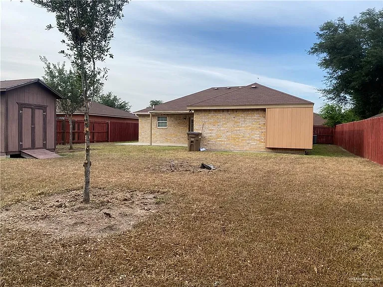 3410 Audrey Ln — Photo 11