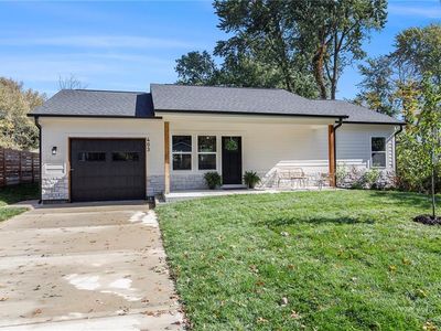 403 SW Mission Rd, Lees Summit, MO, 64063