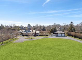 11 Club Ln, Quogue, NY 11959