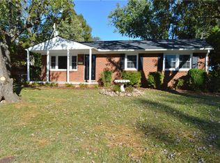 307 Lynbrook Dr, Greensboro, NC 27405
