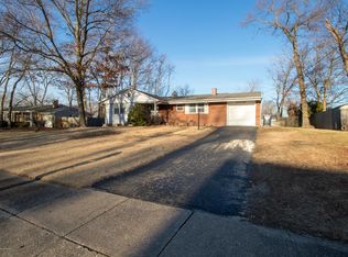 1044 Lucy Ln, Toms River, NJ