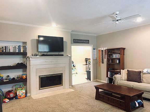 5th image of 102 Lakeshore Dr